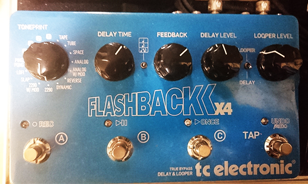TC ELECTRONIC Flashback X4 Delay レビュー | ギターがうまくなりたい 